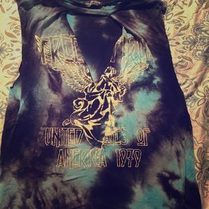 Fashion nova sleeveless tee shirt!